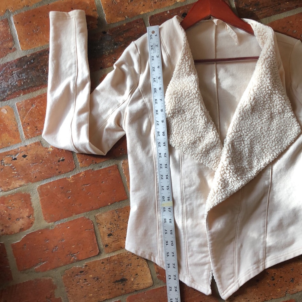 Mystree Jacket With Sherpa Lapel - image 8